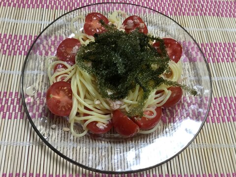 海ぶどうとシーチキンとミニトマトの冷製パスタ